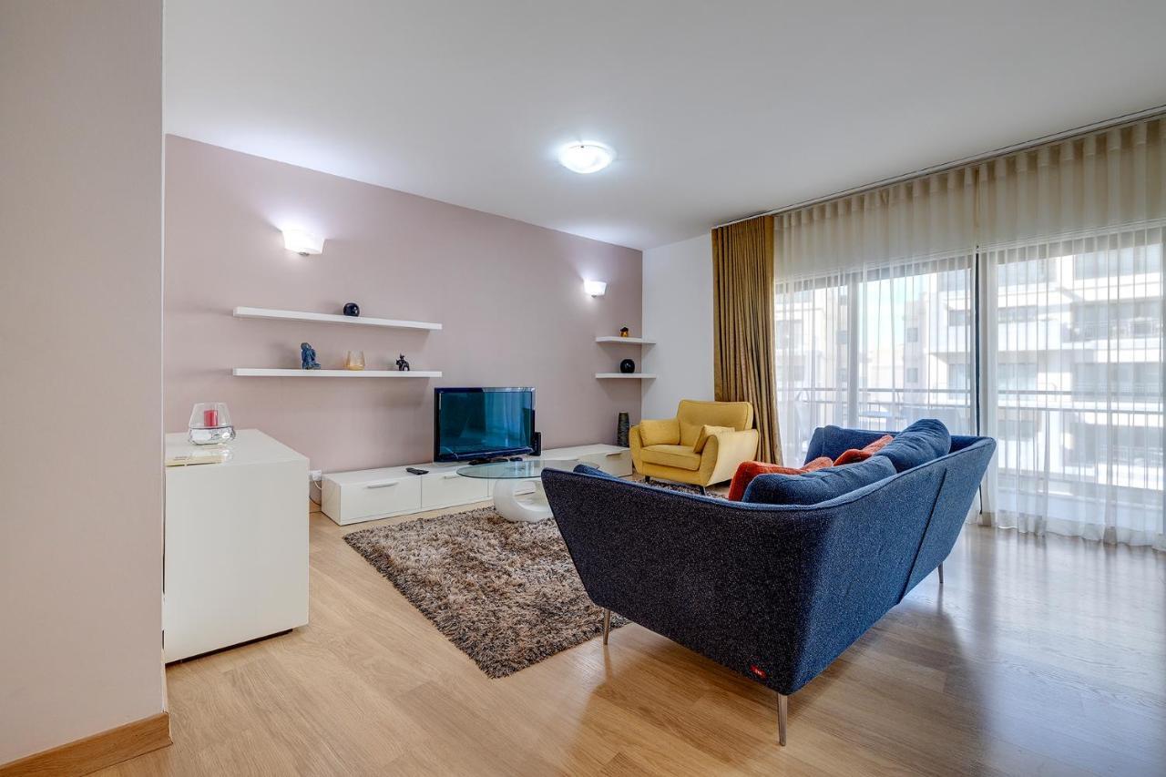 Apartment Seaside Serenity Your Own Private Getaway In St Julians Saint Julian's