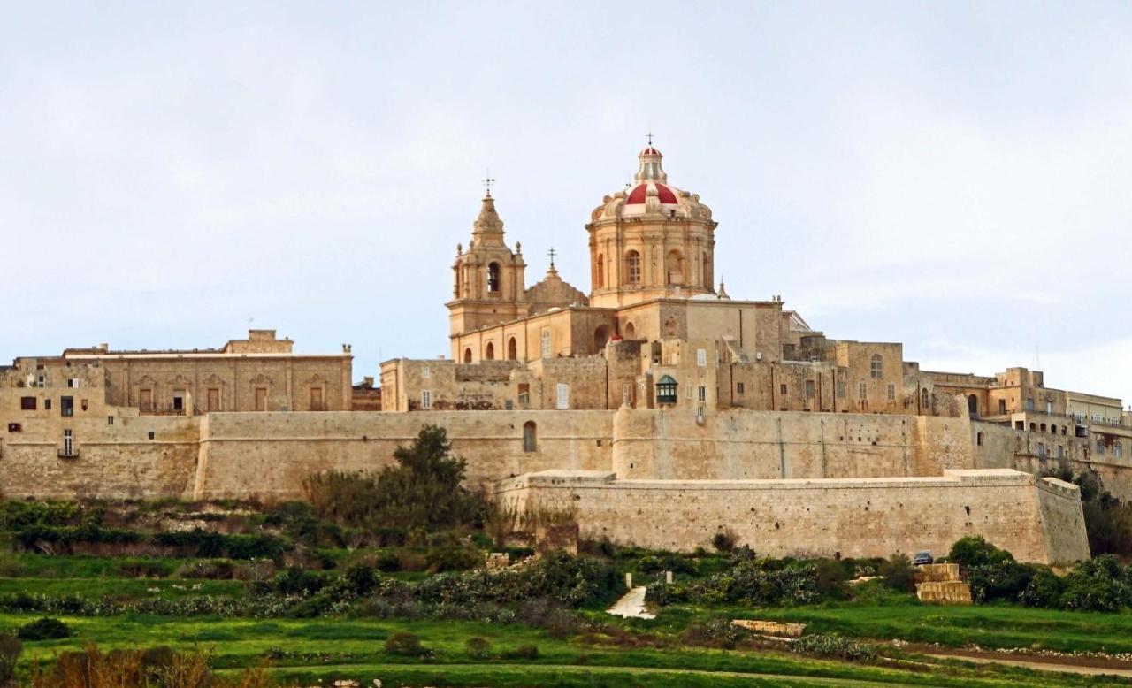 Seaside Serenity Your Own Private Getaway In St Julians San Ġiljan